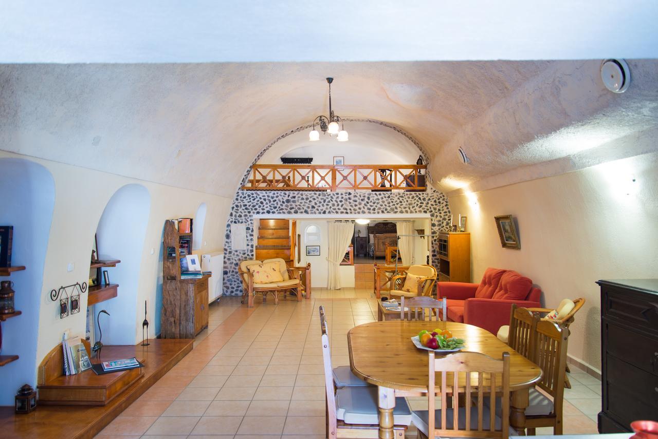 Canava Santino Cave Houses Messaria  Exterior photo