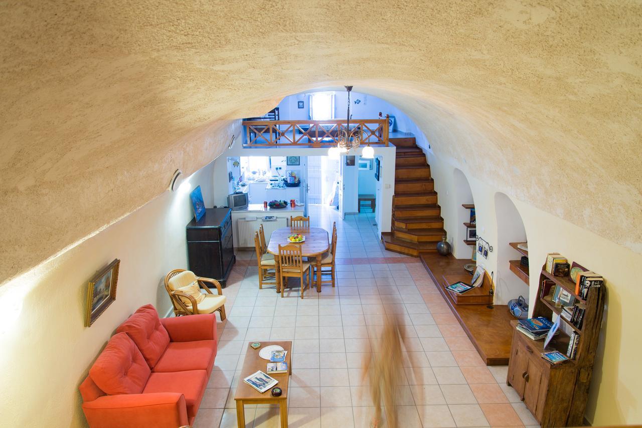 Canava Santino Cave Houses Messaria  Exterior photo