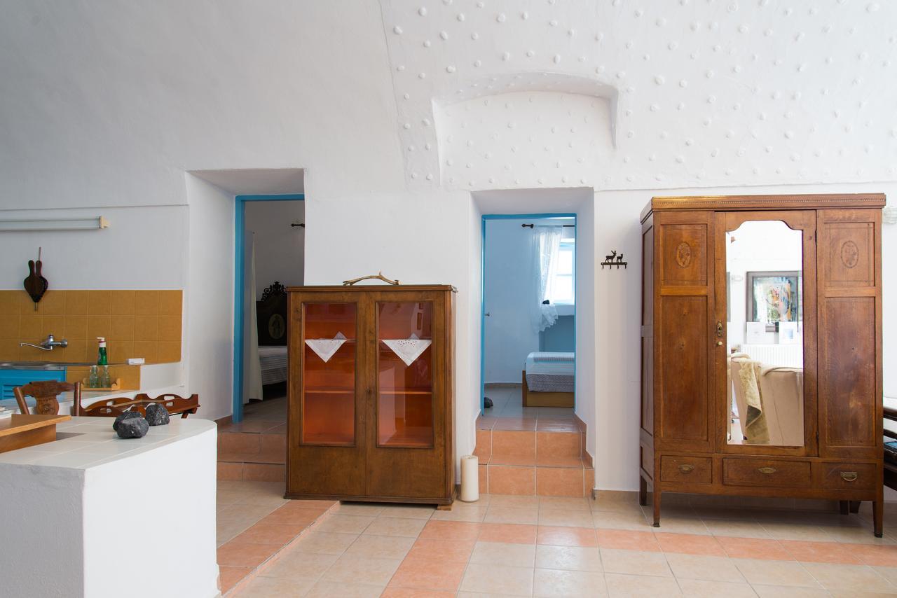 Canava Santino Cave Houses Messaria  Exterior photo