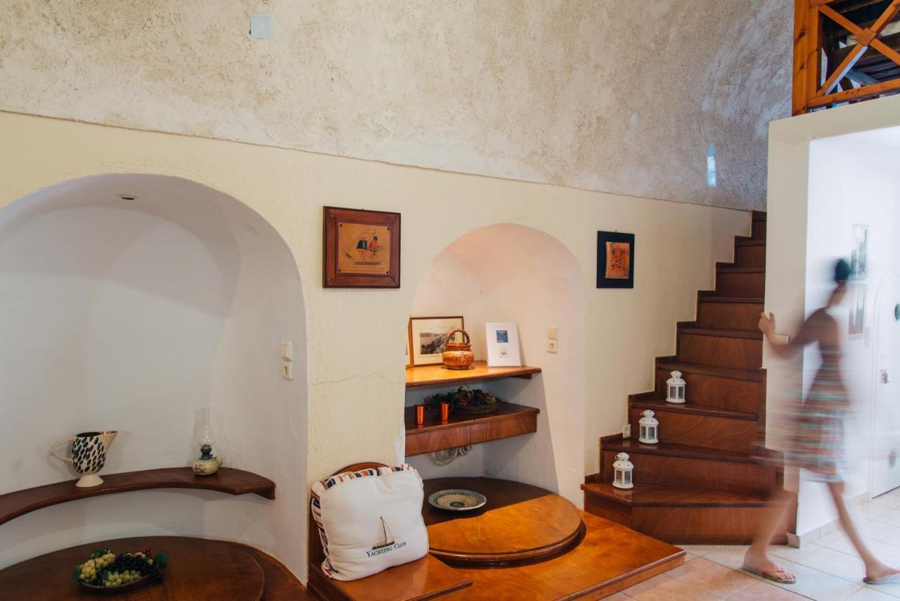 Canava Santino Cave Houses Messaria  Room photo
